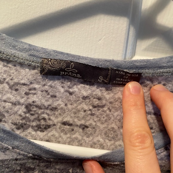 Prana Blue and Gray Long Sleeve Top - Picture 2 of 4